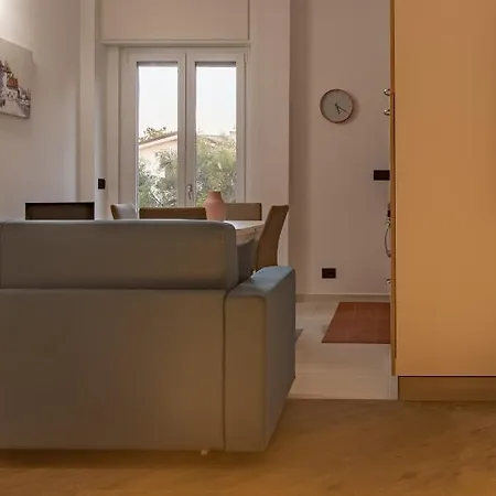 Apartment Magenta Int.4